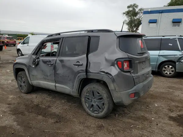 ZACCJBAB4JPJ18261 2018 JEEP RENEGADE - Image 2