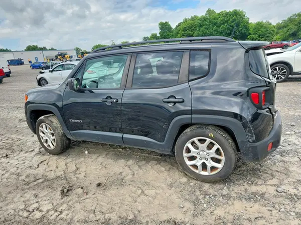 ZACCJBAB4JPJ31950 2018 JEEP RENEGADE - Image 2