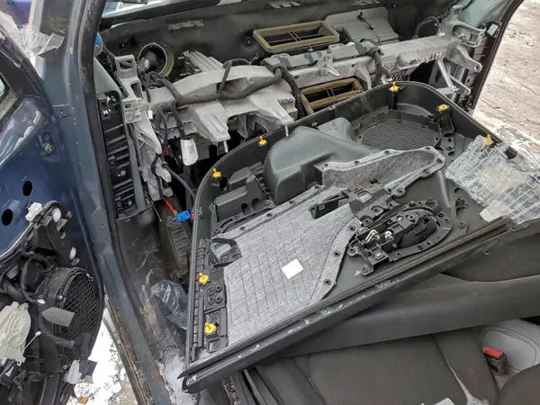 ZACCJBAB4JPJ57593 2018 JEEP RENEGADE - Image 8