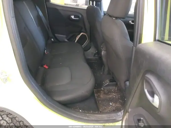 ZACCJBAB5HPF90613 2017 JEEP RENEGADE - Image 8