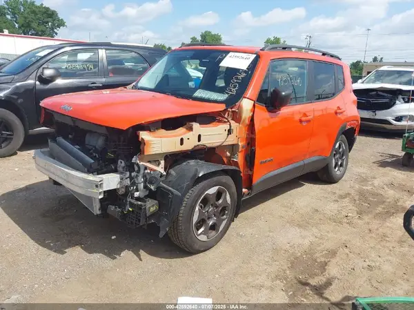ZACCJBAB5HPG00721 2017 JEEP RENEGADE - Image 2