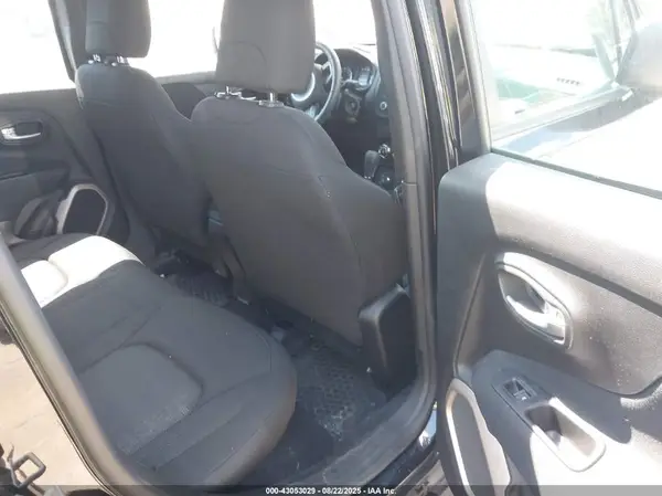 ZACCJBAB5HPG01397 2017 JEEP RENEGADE - Image 8