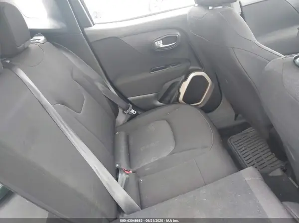 ZACCJBAB5HPG08110 2017 JEEP RENEGADE - Image 8