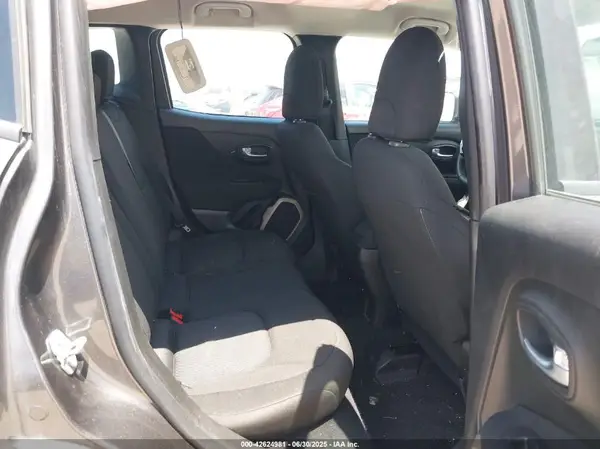 ZACCJBAB5HPG12030 2017 JEEP RENEGADE - Image 8