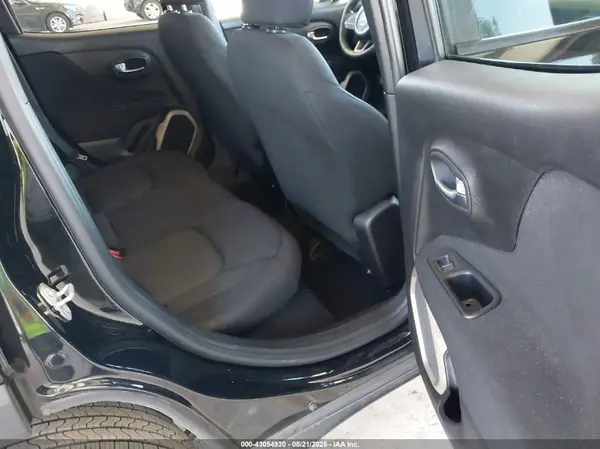 ZACCJBAB5HPG55217 2017 JEEP RENEGADE - Image 8