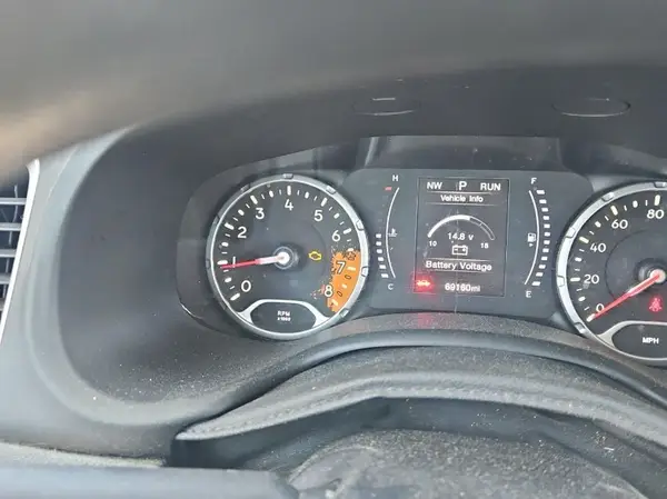 ZACCJBAB5JPH02820 2018 JEEP RENEGADE - Image 1