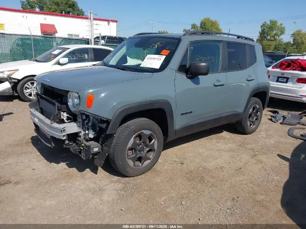 ZACCJBAB5JPH31914 2018 JEEP RENEGADE - Image 2