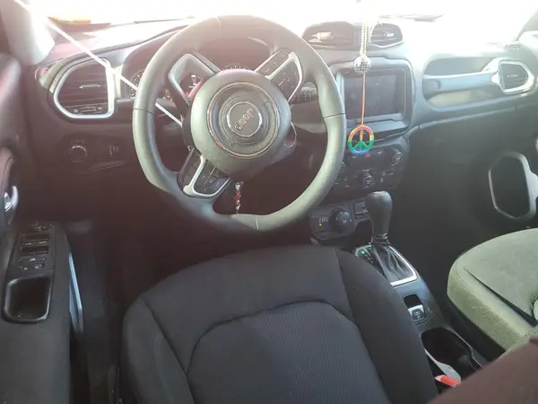 ZACCJBAB5JPH44646 2018 JEEP RENEGADE - Image 8