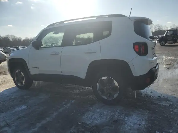 ZACCJBAB5JPH69028 2018 JEEP RENEGADE - Image 2