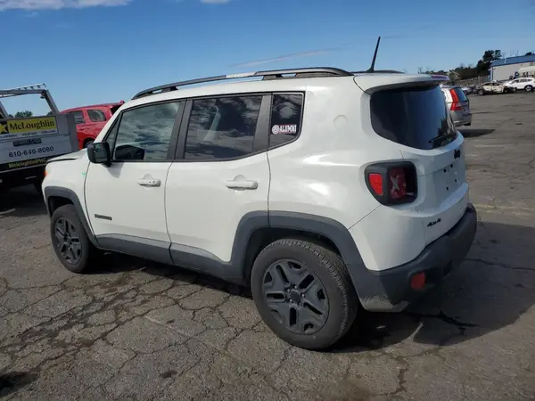 ZACCJBAB5JPH93135 2018 JEEP RENEGADE - Image 2