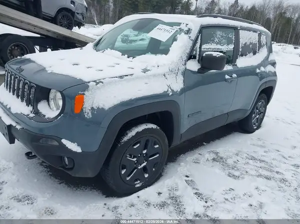 ZACCJBAB5JPJ15112 2018 JEEP RENEGADE - Image 2