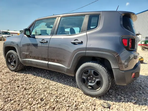 ZACCJBAB5JPJ17992 2018 JEEP RENEGADE - Image 2