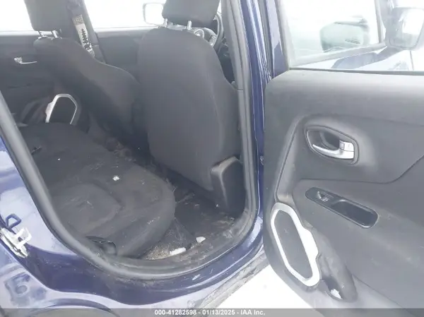 ZACCJBAB5JPJ21945 2018 JEEP RENEGADE - Image 8