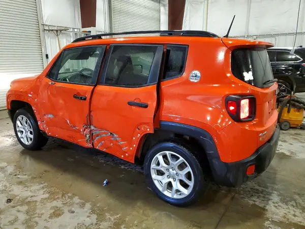 ZACCJBAB5JPJ36025 2018 JEEP RENEGADE - Image 2
