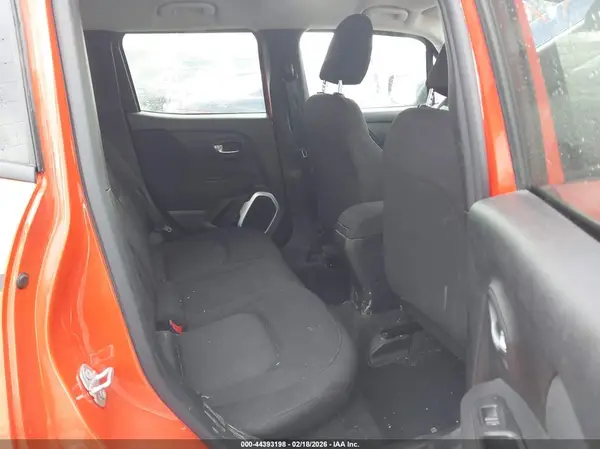 ZACCJBAB5JPJ42519 2018 JEEP RENEGADE - Image 8