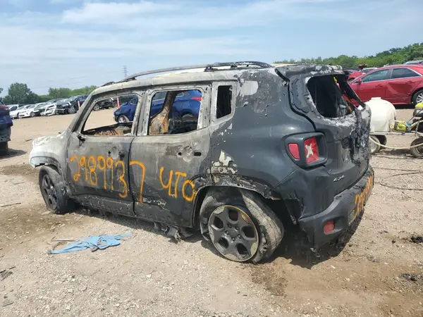ZACCJBAB6HPE84395 2017 JEEP RENEGADE - Image 2