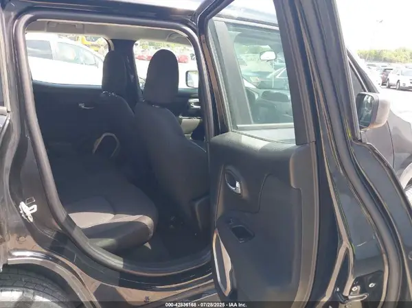 ZACCJBAB6HPF27729 2017 JEEP RENEGADE - Image 8