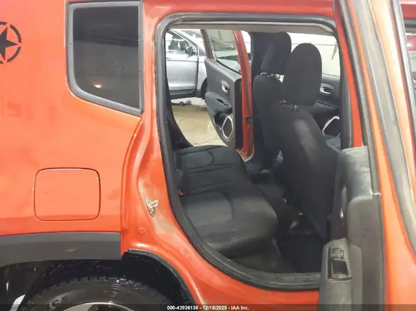 ZACCJBAB6HPF98199 2017 JEEP RENEGADE - Image 8