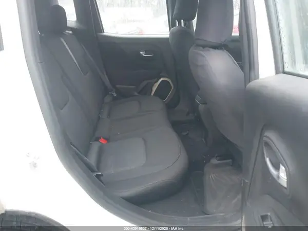ZACCJBAB6HPG25966 2017 JEEP RENEGADE - Image 8