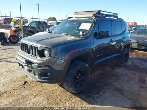 ZACCJBAB6HPG38572 2017 JEEP RENEGADE - Image 2