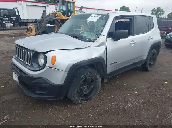 ZACCJBAB6HPG45635 2017 JEEP RENEGADE - Image 2