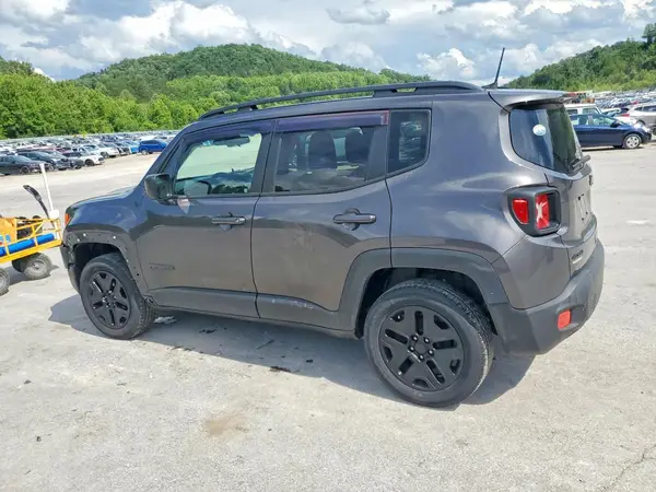 ZACCJBAB6JPH42596 2018 JEEP RENEGADE - Image 2
