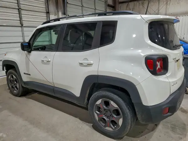 ZACCJBAB6JPH50357 2018 JEEP RENEGADE - Image 2