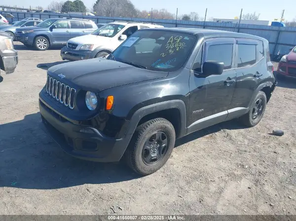 ZACCJBAB6JPH85612 2018 JEEP RENEGADE - Image 2