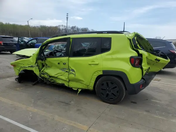 ZACCJBAB6JPH90714 2018 JEEP RENEGADE - Image 2