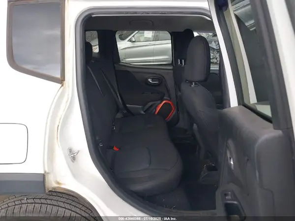 ZACCJBAB6JPJ07634 2018 JEEP RENEGADE - Image 8