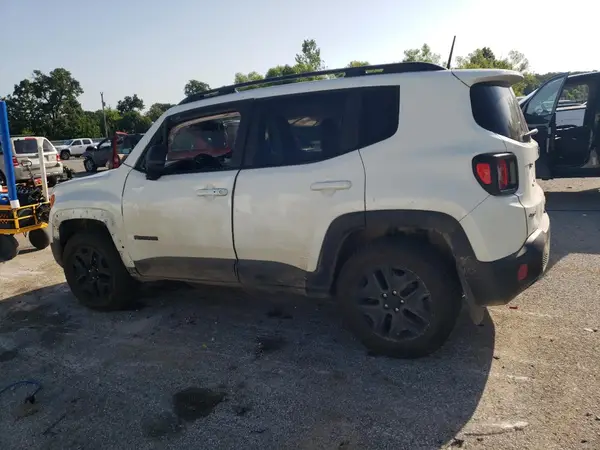 ZACCJBAB6JPJ14602 2018 JEEP RENEGADE - Image 2
