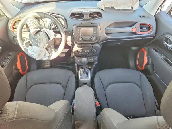 ZACCJBAB6JPJ18245 2018 JEEP RENEGADE - Image 8