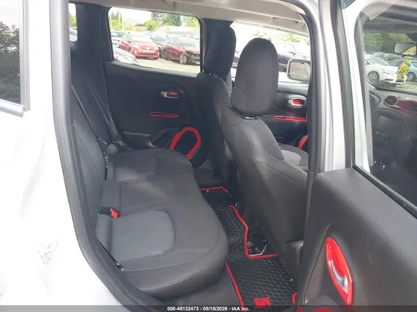 ZACCJBAB7HPE76726 2017 JEEP RENEGADE - Image 8