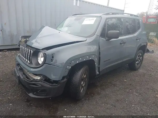 ZACCJBAB7HPF00832 2017 JEEP RENEGADE - Image 2