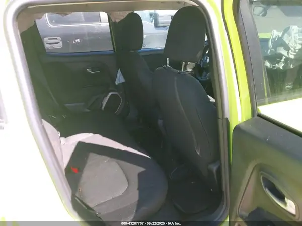ZACCJBAB7HPF48508 2017 JEEP RENEGADE - Image 8