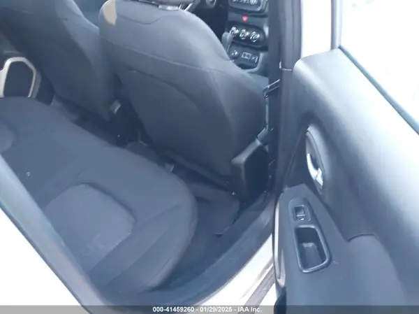 ZACCJBAB7HPF63641 2017 JEEP RENEGADE - Image 8