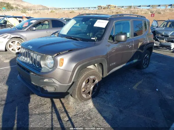 ZACCJBAB7HPG14698 2017 JEEP RENEGADE - Image 2