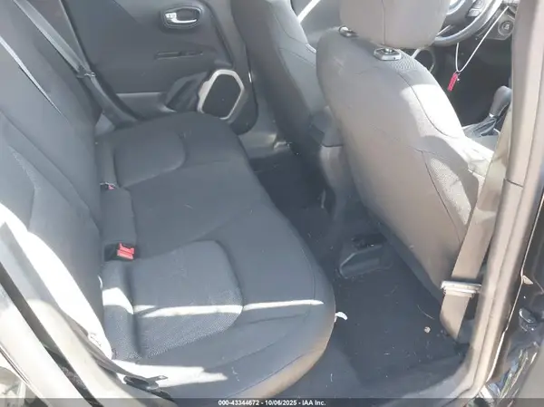 ZACCJBAB7HPG23711 2017 JEEP RENEGADE - Image 8
