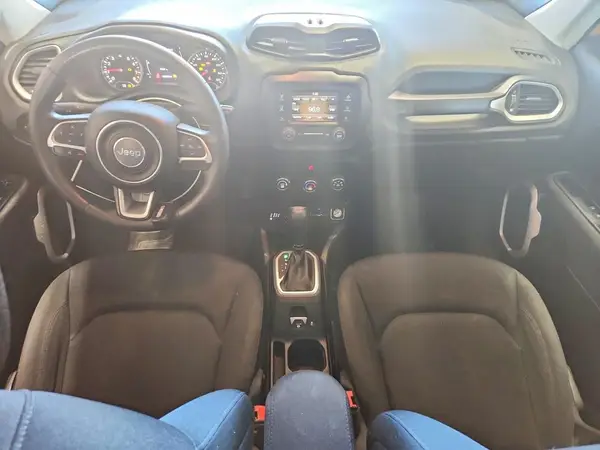 ZACCJBAB7JPH07694 2018 JEEP RENEGADE - Image 8