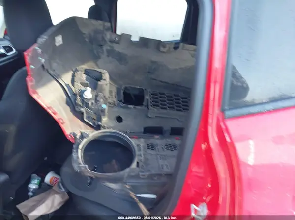 ZACCJBAB7JPH24186 2018 JEEP RENEGADE - Image 8