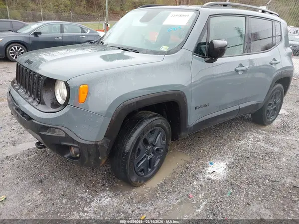 ZACCJBAB7JPH26567 2018 JEEP RENEGADE - Image 2