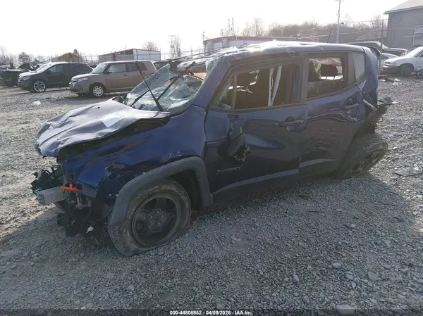 ZACCJBAB7JPH31039 2018 JEEP RENEGADE - Image 2