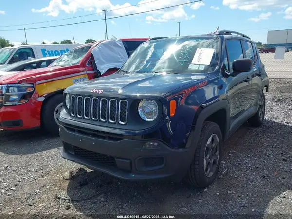 ZACCJBAB7JPH36144 2018 JEEP RENEGADE - Image 2