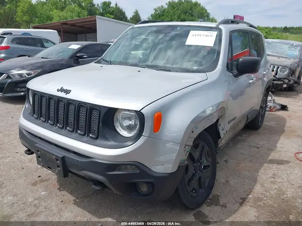 ZACCJBAB7JPH48603 2018 JEEP RENEGADE - Image 2