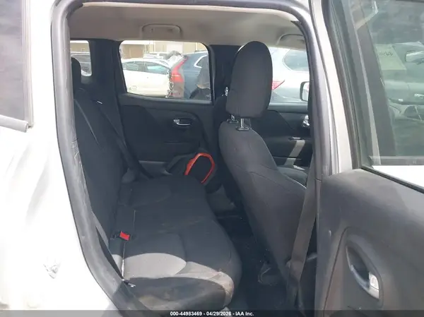 ZACCJBAB7JPH48603 2018 JEEP RENEGADE - Image 8