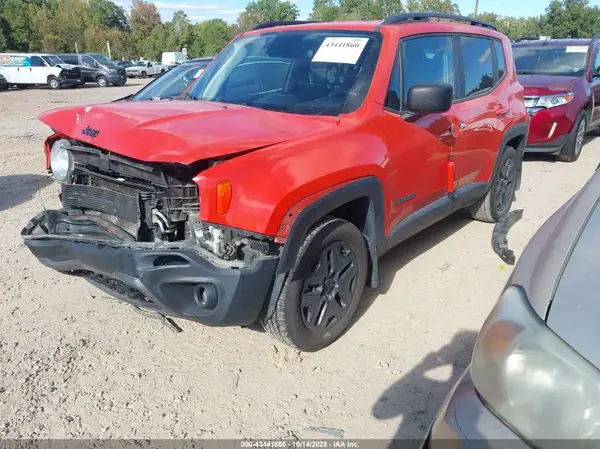 ZACCJBAB7JPH53610 2018 JEEP RENEGADE - Image 2