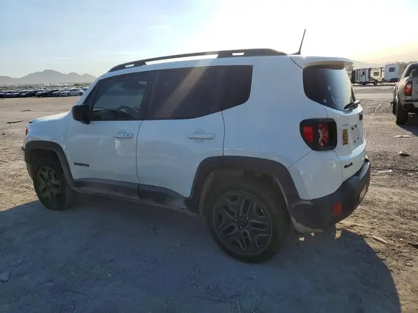 ZACCJBAB7JPH58712 2018 JEEP RENEGADE - Image 2