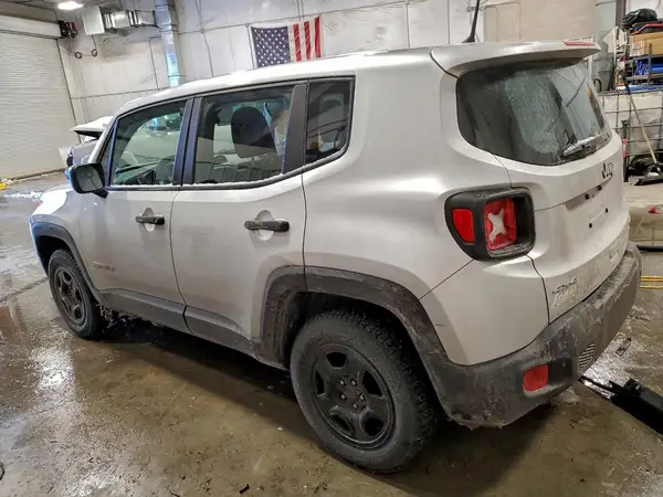 ZACCJBAB7JPH79317 2018 JEEP RENEGADE - Image 2