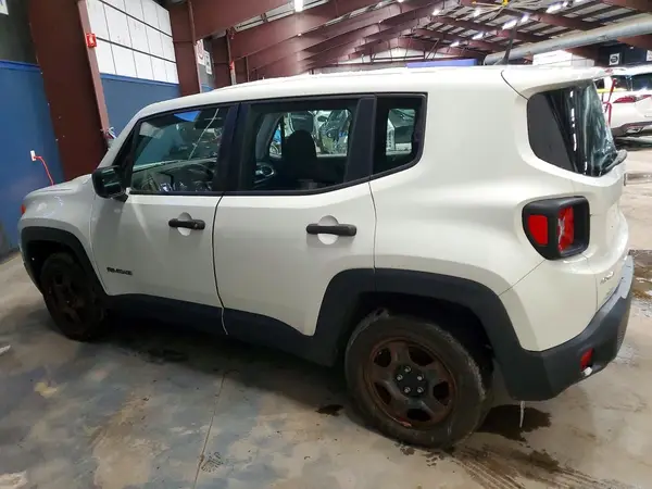 ZACCJBAB7JPH94299 2018 JEEP RENEGADE - Image 2