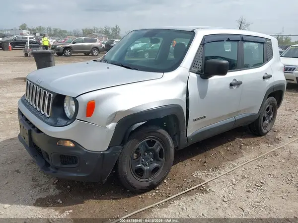 ZACCJBAB7JPH94402 2018 JEEP RENEGADE - Image 2